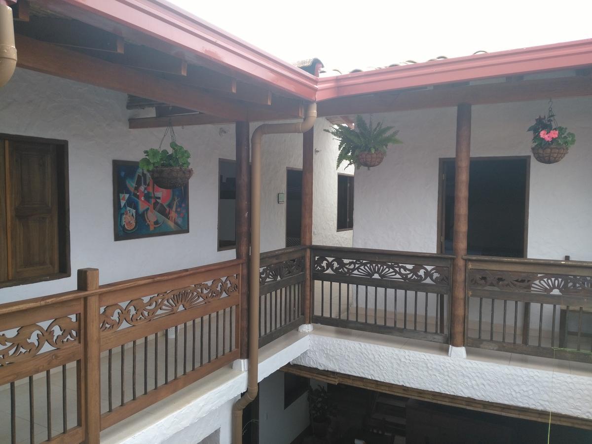 Sergeant Pepper'S Hostel خاردين المظهر الخارجي الصورة