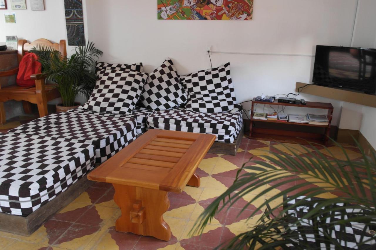 Sergeant Pepper'S Hostel خاردين المظهر الخارجي الصورة