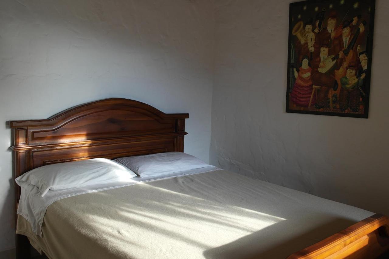 Sergeant Pepper'S Hostel خاردين الغرفة الصورة